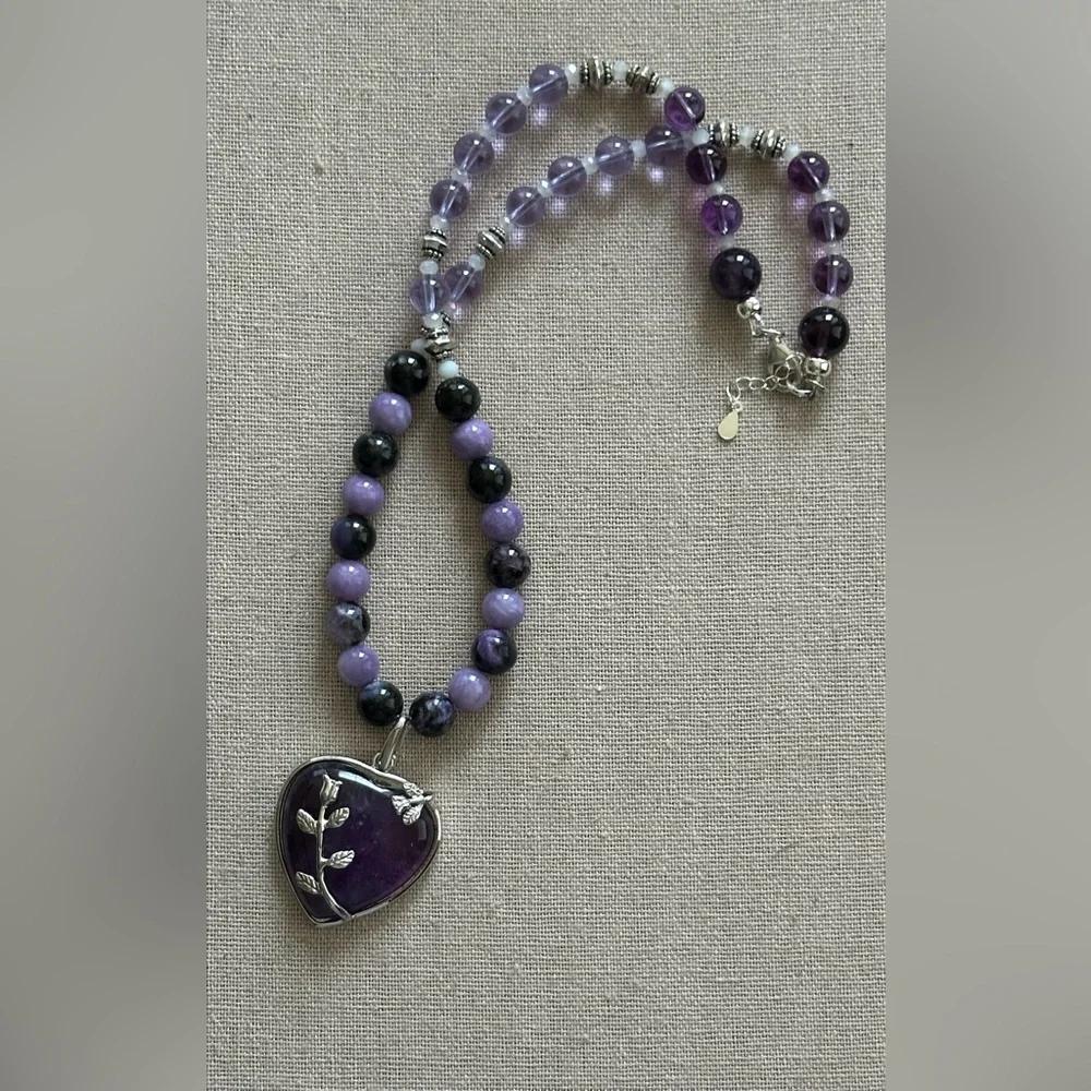 20 inch Amethyst and Charoite bead necklace NWOT - Picture 5 of 15